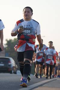 BIB: 3020, 128
                            <button type="button" onclick="openModal(6416321)" class="btn btn-primary btn-sm float-right btn-popup" data-toggle="modal" data-target=".modal-high-quality">
                        <i class="fas fa-shopping-cart"></i> Add to Cart
                    </button>
                                            <button type="button" onclick="isThisMe(6416321, true)" class="btn btn-success btn-sm float-right btn-popup btn-isme hidden" data-toggle="tooltip" data-placement="bottom" title="นี่คือรูปของคุณใช่ไหม คลิกที่นี่เพื่อเอาเข้าอัลบั้ม">
                        <i class="fas fa-plus"></i> Add to album
                    </button>
                    <button type="button" onclick="isThisMe(6416321, false)" class="btn btn-warning btn-sm float-right btn-popup btn-isnotme hidden">
                        <i class="fas fa-ban"></i> Remove from album
                    </button>