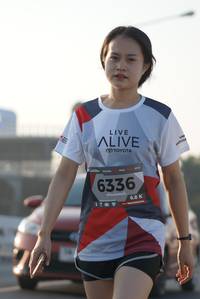 BIB: 6336
                            <button type="button" onclick="openModal(6425592)" class="btn btn-primary btn-sm float-right btn-popup" data-toggle="modal" data-target=".modal-high-quality">
                        <i class="fas fa-shopping-cart"></i> Add to Cart
                    </button>
                                            <button type="button" onclick="isThisMe(6425592, true)" class="btn btn-success btn-sm float-right btn-popup btn-isme hidden" data-toggle="tooltip" data-placement="bottom" title="นี่คือรูปของคุณใช่ไหม คลิกที่นี่เพื่อเอาเข้าอัลบั้ม">
                        <i class="fas fa-plus"></i> Add to album
                    </button>
                    <button type="button" onclick="isThisMe(6425592, false)" class="btn btn-warning btn-sm float-right btn-popup btn-isnotme hidden">
                        <i class="fas fa-ban"></i> Remove from album
                    </button>