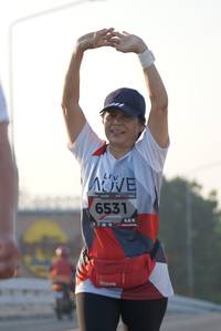 BIB: 6531
                            <button type="button" onclick="openModal(6424738)" class="btn btn-primary btn-sm float-right btn-popup" data-toggle="modal" data-target=".modal-high-quality">
                        <i class="fas fa-shopping-cart"></i> Add to Cart
                    </button>
                                            <button type="button" onclick="isThisMe(6424738, true)" class="btn btn-success btn-sm float-right btn-popup btn-isme hidden" data-toggle="tooltip" data-placement="bottom" title="นี่คือรูปของคุณใช่ไหม คลิกที่นี่เพื่อเอาเข้าอัลบั้ม">
                        <i class="fas fa-plus"></i> Add to album
                    </button>
                    <button type="button" onclick="isThisMe(6424738, false)" class="btn btn-warning btn-sm float-right btn-popup btn-isnotme hidden">
                        <i class="fas fa-ban"></i> Remove from album
                    </button>