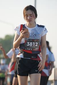 BIB: 3812, 128
                            <button type="button" onclick="openModal(6422679)" class="btn btn-primary btn-sm float-right btn-popup" data-toggle="modal" data-target=".modal-high-quality">
                        <i class="fas fa-shopping-cart"></i> Add to Cart
                    </button>
                                            <button type="button" onclick="isThisMe(6422679, true)" class="btn btn-success btn-sm float-right btn-popup btn-isme hidden" data-toggle="tooltip" data-placement="bottom" title="นี่คือรูปของคุณใช่ไหม คลิกที่นี่เพื่อเอาเข้าอัลบั้ม">
                        <i class="fas fa-plus"></i> Add to album
                    </button>
                    <button type="button" onclick="isThisMe(6422679, false)" class="btn btn-warning btn-sm float-right btn-popup btn-isnotme hidden">
                        <i class="fas fa-ban"></i> Remove from album
                    </button>