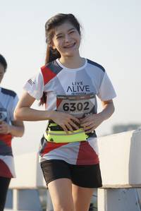 BIB: 6302
                            <button type="button" onclick="openModal(6422717)" class="btn btn-primary btn-sm float-right btn-popup" data-toggle="modal" data-target=".modal-high-quality">
                        <i class="fas fa-shopping-cart"></i> Add to Cart
                    </button>
                                            <button type="button" onclick="isThisMe(6422717, true)" class="btn btn-success btn-sm float-right btn-popup btn-isme hidden" data-toggle="tooltip" data-placement="bottom" title="นี่คือรูปของคุณใช่ไหม คลิกที่นี่เพื่อเอาเข้าอัลบั้ม">
                        <i class="fas fa-plus"></i> Add to album
                    </button>
                    <button type="button" onclick="isThisMe(6422717, false)" class="btn btn-warning btn-sm float-right btn-popup btn-isnotme hidden">
                        <i class="fas fa-ban"></i> Remove from album
                    </button>