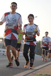 BIB: 7091, 7261, 3766
                            <button type="button" onclick="openModal(6433200)" class="btn btn-primary btn-sm float-right btn-popup" data-toggle="modal" data-target=".modal-high-quality">
                        <i class="fas fa-shopping-cart"></i> Add to Cart
                    </button>
                                            <button type="button" onclick="isThisMe(6433200, true)" class="btn btn-success btn-sm float-right btn-popup btn-isme hidden" data-toggle="tooltip" data-placement="bottom" title="นี่คือรูปของคุณใช่ไหม คลิกที่นี่เพื่อเอาเข้าอัลบั้ม">
                        <i class="fas fa-plus"></i> Add to album
                    </button>
                    <button type="button" onclick="isThisMe(6433200, false)" class="btn btn-warning btn-sm float-right btn-popup btn-isnotme hidden">
                        <i class="fas fa-ban"></i> Remove from album
                    </button>