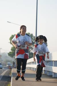 BIB: 754, 7496
                            <button type="button" onclick="openModal(6421275)" class="btn btn-primary btn-sm float-right btn-popup" data-toggle="modal" data-target=".modal-high-quality">
                        <i class="fas fa-shopping-cart"></i> Add to Cart
                    </button>
                                            <button type="button" onclick="isThisMe(6421275, true)" class="btn btn-success btn-sm float-right btn-popup btn-isme hidden" data-toggle="tooltip" data-placement="bottom" title="นี่คือรูปของคุณใช่ไหม คลิกที่นี่เพื่อเอาเข้าอัลบั้ม">
                        <i class="fas fa-plus"></i> Add to album
                    </button>
                    <button type="button" onclick="isThisMe(6421275, false)" class="btn btn-warning btn-sm float-right btn-popup btn-isnotme hidden">
                        <i class="fas fa-ban"></i> Remove from album
                    </button>