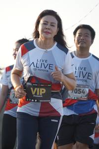 BIB: 7054
                            <button type="button" onclick="openModal(6423596)" class="btn btn-primary btn-sm float-right btn-popup" data-toggle="modal" data-target=".modal-high-quality">
                        <i class="fas fa-shopping-cart"></i> Add to Cart
                    </button>
                                            <button type="button" onclick="isThisMe(6423596, true)" class="btn btn-success btn-sm float-right btn-popup btn-isme hidden" data-toggle="tooltip" data-placement="bottom" title="นี่คือรูปของคุณใช่ไหม คลิกที่นี่เพื่อเอาเข้าอัลบั้ม">
                        <i class="fas fa-plus"></i> Add to album
                    </button>
                    <button type="button" onclick="isThisMe(6423596, false)" class="btn btn-warning btn-sm float-right btn-popup btn-isnotme hidden">
                        <i class="fas fa-ban"></i> Remove from album
                    </button>