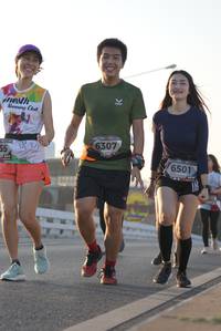 BIB: 6307, 6501
                            <button type="button" onclick="openModal(6428403)" class="btn btn-primary btn-sm float-right btn-popup" data-toggle="modal" data-target=".modal-high-quality">
                        <i class="fas fa-shopping-cart"></i> Add to Cart
                    </button>
                                            <button type="button" onclick="isThisMe(6428403, true)" class="btn btn-success btn-sm float-right btn-popup btn-isme hidden" data-toggle="tooltip" data-placement="bottom" title="นี่คือรูปของคุณใช่ไหม คลิกที่นี่เพื่อเอาเข้าอัลบั้ม">
                        <i class="fas fa-plus"></i> Add to album
                    </button>
                    <button type="button" onclick="isThisMe(6428403, false)" class="btn btn-warning btn-sm float-right btn-popup btn-isnotme hidden">
                        <i class="fas fa-ban"></i> Remove from album
                    </button>