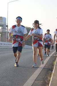 BIB: 3650, 3718
                            <button type="button" onclick="openModal(6425381)" class="btn btn-primary btn-sm float-right btn-popup" data-toggle="modal" data-target=".modal-high-quality">
                        <i class="fas fa-shopping-cart"></i> Add to Cart
                    </button>
                                            <button type="button" onclick="isThisMe(6425381, true)" class="btn btn-success btn-sm float-right btn-popup btn-isme hidden" data-toggle="tooltip" data-placement="bottom" title="นี่คือรูปของคุณใช่ไหม คลิกที่นี่เพื่อเอาเข้าอัลบั้ม">
                        <i class="fas fa-plus"></i> Add to album
                    </button>
                    <button type="button" onclick="isThisMe(6425381, false)" class="btn btn-warning btn-sm float-right btn-popup btn-isnotme hidden">
                        <i class="fas fa-ban"></i> Remove from album
                    </button>