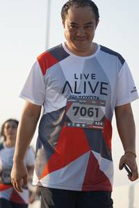 BIB: 7061
                            <button type="button" onclick="openModal(6422575)" class="btn btn-primary btn-sm float-right btn-popup" data-toggle="modal" data-target=".modal-high-quality">
                        <i class="fas fa-shopping-cart"></i> Add to Cart
                    </button>
                                            <button type="button" onclick="isThisMe(6422575, true)" class="btn btn-success btn-sm float-right btn-popup btn-isme hidden" data-toggle="tooltip" data-placement="bottom" title="นี่คือรูปของคุณใช่ไหม คลิกที่นี่เพื่อเอาเข้าอัลบั้ม">
                        <i class="fas fa-plus"></i> Add to album
                    </button>
                    <button type="button" onclick="isThisMe(6422575, false)" class="btn btn-warning btn-sm float-right btn-popup btn-isnotme hidden">
                        <i class="fas fa-ban"></i> Remove from album
                    </button>