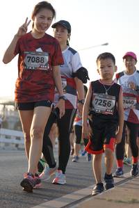 BIB: 7088, 7256, 7440
                            <button type="button" onclick="openModal(6428969)" class="btn btn-primary btn-sm float-right btn-popup" data-toggle="modal" data-target=".modal-high-quality">
                        <i class="fas fa-shopping-cart"></i> Add to Cart
                    </button>
                                            <button type="button" onclick="isThisMe(6428969, true)" class="btn btn-success btn-sm float-right btn-popup btn-isme hidden" data-toggle="tooltip" data-placement="bottom" title="นี่คือรูปของคุณใช่ไหม คลิกที่นี่เพื่อเอาเข้าอัลบั้ม">
                        <i class="fas fa-plus"></i> Add to album
                    </button>
                    <button type="button" onclick="isThisMe(6428969, false)" class="btn btn-warning btn-sm float-right btn-popup btn-isnotme hidden">
                        <i class="fas fa-ban"></i> Remove from album
                    </button>