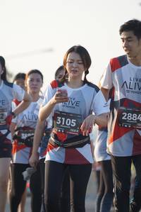 BIB: 2884, 3105, 125
                            <button type="button" onclick="openModal(6424419)" class="btn btn-primary btn-sm float-right btn-popup" data-toggle="modal" data-target=".modal-high-quality">
                        <i class="fas fa-shopping-cart"></i> Add to Cart
                    </button>
                                            <button type="button" onclick="isThisMe(6424419, true)" class="btn btn-success btn-sm float-right btn-popup btn-isme hidden" data-toggle="tooltip" data-placement="bottom" title="นี่คือรูปของคุณใช่ไหม คลิกที่นี่เพื่อเอาเข้าอัลบั้ม">
                        <i class="fas fa-plus"></i> Add to album
                    </button>
                    <button type="button" onclick="isThisMe(6424419, false)" class="btn btn-warning btn-sm float-right btn-popup btn-isnotme hidden">
                        <i class="fas fa-ban"></i> Remove from album
                    </button>