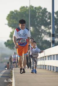 BIB: 6958, 7553
                            <button type="button" onclick="openModal(6420621)" class="btn btn-primary btn-sm float-right btn-popup" data-toggle="modal" data-target=".modal-high-quality">
                        <i class="fas fa-shopping-cart"></i> Add to Cart
                    </button>
                                            <button type="button" onclick="isThisMe(6420621, true)" class="btn btn-success btn-sm float-right btn-popup btn-isme hidden" data-toggle="tooltip" data-placement="bottom" title="นี่คือรูปของคุณใช่ไหม คลิกที่นี่เพื่อเอาเข้าอัลบั้ม">
                        <i class="fas fa-plus"></i> Add to album
                    </button>
                    <button type="button" onclick="isThisMe(6420621, false)" class="btn btn-warning btn-sm float-right btn-popup btn-isnotme hidden">
                        <i class="fas fa-ban"></i> Remove from album
                    </button>