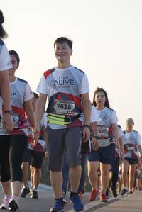 BIB: 7628, 395
                            <button type="button" onclick="openModal(6416386)" class="btn btn-primary btn-sm float-right btn-popup" data-toggle="modal" data-target=".modal-high-quality">
                        <i class="fas fa-shopping-cart"></i> Add to Cart
                    </button>
                                            <button type="button" onclick="isThisMe(6416386, true)" class="btn btn-success btn-sm float-right btn-popup btn-isme hidden" data-toggle="tooltip" data-placement="bottom" title="นี่คือรูปของคุณใช่ไหม คลิกที่นี่เพื่อเอาเข้าอัลบั้ม">
                        <i class="fas fa-plus"></i> Add to album
                    </button>
                    <button type="button" onclick="isThisMe(6416386, false)" class="btn btn-warning btn-sm float-right btn-popup btn-isnotme hidden">
                        <i class="fas fa-ban"></i> Remove from album
                    </button>