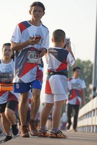 BIB: 613, 6845
                            <button type="button" onclick="openModal(6428122)" class="btn btn-primary btn-sm float-right btn-popup" data-toggle="modal" data-target=".modal-high-quality">
                        <i class="fas fa-shopping-cart"></i> Add to Cart
                    </button>
                                            <button type="button" onclick="isThisMe(6428122, true)" class="btn btn-success btn-sm float-right btn-popup btn-isme hidden" data-toggle="tooltip" data-placement="bottom" title="นี่คือรูปของคุณใช่ไหม คลิกที่นี่เพื่อเอาเข้าอัลบั้ม">
                        <i class="fas fa-plus"></i> Add to album
                    </button>
                    <button type="button" onclick="isThisMe(6428122, false)" class="btn btn-warning btn-sm float-right btn-popup btn-isnotme hidden">
                        <i class="fas fa-ban"></i> Remove from album
                    </button>