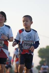 BIB: 7998
                            <button type="button" onclick="openModal(6415540)" class="btn btn-primary btn-sm float-right btn-popup" data-toggle="modal" data-target=".modal-high-quality">
                        <i class="fas fa-shopping-cart"></i> Add to Cart
                    </button>
                                            <button type="button" onclick="isThisMe(6415540, true)" class="btn btn-success btn-sm float-right btn-popup btn-isme hidden" data-toggle="tooltip" data-placement="bottom" title="นี่คือรูปของคุณใช่ไหม คลิกที่นี่เพื่อเอาเข้าอัลบั้ม">
                        <i class="fas fa-plus"></i> Add to album
                    </button>
                    <button type="button" onclick="isThisMe(6415540, false)" class="btn btn-warning btn-sm float-right btn-popup btn-isnotme hidden">
                        <i class="fas fa-ban"></i> Remove from album
                    </button>