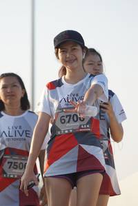 BIB: 6700, 750
                            <button type="button" onclick="openModal(6422416)" class="btn btn-primary btn-sm float-right btn-popup" data-toggle="modal" data-target=".modal-high-quality">
                        <i class="fas fa-shopping-cart"></i> Add to Cart
                    </button>
                                            <button type="button" onclick="isThisMe(6422416, true)" class="btn btn-success btn-sm float-right btn-popup btn-isme hidden" data-toggle="tooltip" data-placement="bottom" title="นี่คือรูปของคุณใช่ไหม คลิกที่นี่เพื่อเอาเข้าอัลบั้ม">
                        <i class="fas fa-plus"></i> Add to album
                    </button>
                    <button type="button" onclick="isThisMe(6422416, false)" class="btn btn-warning btn-sm float-right btn-popup btn-isnotme hidden">
                        <i class="fas fa-ban"></i> Remove from album
                    </button>