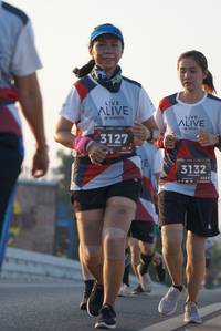 BIB: 3127, 3132
                            <button type="button" onclick="openModal(6415442)" class="btn btn-primary btn-sm float-right btn-popup" data-toggle="modal" data-target=".modal-high-quality">
                        <i class="fas fa-shopping-cart"></i> Add to Cart
                    </button>
                                            <button type="button" onclick="isThisMe(6415442, true)" class="btn btn-success btn-sm float-right btn-popup btn-isme hidden" data-toggle="tooltip" data-placement="bottom" title="นี่คือรูปของคุณใช่ไหม คลิกที่นี่เพื่อเอาเข้าอัลบั้ม">
                        <i class="fas fa-plus"></i> Add to album
                    </button>
                    <button type="button" onclick="isThisMe(6415442, false)" class="btn btn-warning btn-sm float-right btn-popup btn-isnotme hidden">
                        <i class="fas fa-ban"></i> Remove from album
                    </button>