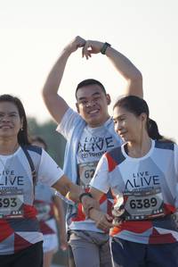 BIB: 393, 6389
                            <button type="button" onclick="openModal(6424867)" class="btn btn-primary btn-sm float-right btn-popup" data-toggle="modal" data-target=".modal-high-quality">
                        <i class="fas fa-shopping-cart"></i> Add to Cart
                    </button>
                                            <button type="button" onclick="isThisMe(6424867, true)" class="btn btn-success btn-sm float-right btn-popup btn-isme hidden" data-toggle="tooltip" data-placement="bottom" title="นี่คือรูปของคุณใช่ไหม คลิกที่นี่เพื่อเอาเข้าอัลบั้ม">
                        <i class="fas fa-plus"></i> Add to album
                    </button>
                    <button type="button" onclick="isThisMe(6424867, false)" class="btn btn-warning btn-sm float-right btn-popup btn-isnotme hidden">
                        <i class="fas fa-ban"></i> Remove from album
                    </button>