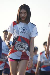 BIB: 7202, 647
                            <button type="button" onclick="openModal(6423589)" class="btn btn-primary btn-sm float-right btn-popup" data-toggle="modal" data-target=".modal-high-quality">
                        <i class="fas fa-shopping-cart"></i> Add to Cart
                    </button>
                                            <button type="button" onclick="isThisMe(6423589, true)" class="btn btn-success btn-sm float-right btn-popup btn-isme hidden" data-toggle="tooltip" data-placement="bottom" title="นี่คือรูปของคุณใช่ไหม คลิกที่นี่เพื่อเอาเข้าอัลบั้ม">
                        <i class="fas fa-plus"></i> Add to album
                    </button>
                    <button type="button" onclick="isThisMe(6423589, false)" class="btn btn-warning btn-sm float-right btn-popup btn-isnotme hidden">
                        <i class="fas fa-ban"></i> Remove from album
                    </button>