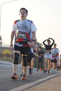 BIB: 3766, 124
                            <button type="button" onclick="openModal(6433201)" class="btn btn-primary btn-sm float-right btn-popup" data-toggle="modal" data-target=".modal-high-quality">
                        <i class="fas fa-shopping-cart"></i> Add to Cart
                    </button>
                                            <button type="button" onclick="isThisMe(6433201, true)" class="btn btn-success btn-sm float-right btn-popup btn-isme hidden" data-toggle="tooltip" data-placement="bottom" title="นี่คือรูปของคุณใช่ไหม คลิกที่นี่เพื่อเอาเข้าอัลบั้ม">
                        <i class="fas fa-plus"></i> Add to album
                    </button>
                    <button type="button" onclick="isThisMe(6433201, false)" class="btn btn-warning btn-sm float-right btn-popup btn-isnotme hidden">
                        <i class="fas fa-ban"></i> Remove from album
                    </button>