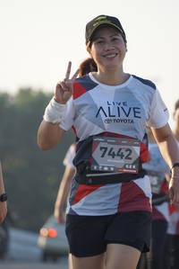 BIB: 7442
                            <button type="button" onclick="openModal(6424417)" class="btn btn-primary btn-sm float-right btn-popup" data-toggle="modal" data-target=".modal-high-quality">
                        <i class="fas fa-shopping-cart"></i> Add to Cart
                    </button>
                                            <button type="button" onclick="isThisMe(6424417, true)" class="btn btn-success btn-sm float-right btn-popup btn-isme hidden" data-toggle="tooltip" data-placement="bottom" title="นี่คือรูปของคุณใช่ไหม คลิกที่นี่เพื่อเอาเข้าอัลบั้ม">
                        <i class="fas fa-plus"></i> Add to album
                    </button>
                    <button type="button" onclick="isThisMe(6424417, false)" class="btn btn-warning btn-sm float-right btn-popup btn-isnotme hidden">
                        <i class="fas fa-ban"></i> Remove from album
                    </button>