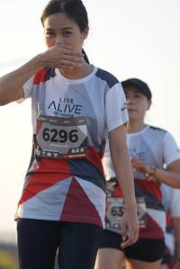 BIB: 2018, 6296
                            <button type="button" onclick="openModal(6416446)" class="btn btn-primary btn-sm float-right btn-popup" data-toggle="modal" data-target=".modal-high-quality">
                        <i class="fas fa-shopping-cart"></i> Add to Cart
                    </button>
                                            <button type="button" onclick="isThisMe(6416446, true)" class="btn btn-success btn-sm float-right btn-popup btn-isme hidden" data-toggle="tooltip" data-placement="bottom" title="นี่คือรูปของคุณใช่ไหม คลิกที่นี่เพื่อเอาเข้าอัลบั้ม">
                        <i class="fas fa-plus"></i> Add to album
                    </button>
                    <button type="button" onclick="isThisMe(6416446, false)" class="btn btn-warning btn-sm float-right btn-popup btn-isnotme hidden">
                        <i class="fas fa-ban"></i> Remove from album
                    </button>