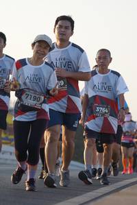 BIB: 7190, 3764
                            <button type="button" onclick="openModal(6415697)" class="btn btn-primary btn-sm float-right btn-popup" data-toggle="modal" data-target=".modal-high-quality">
                        <i class="fas fa-shopping-cart"></i> Add to Cart
                    </button>
                                            <button type="button" onclick="isThisMe(6415697, true)" class="btn btn-success btn-sm float-right btn-popup btn-isme hidden" data-toggle="tooltip" data-placement="bottom" title="นี่คือรูปของคุณใช่ไหม คลิกที่นี่เพื่อเอาเข้าอัลบั้ม">
                        <i class="fas fa-plus"></i> Add to album
                    </button>
                    <button type="button" onclick="isThisMe(6415697, false)" class="btn btn-warning btn-sm float-right btn-popup btn-isnotme hidden">
                        <i class="fas fa-ban"></i> Remove from album
                    </button>