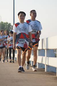 BIB: 6184, 6097
                            <button type="button" onclick="openModal(6425784)" class="btn btn-primary btn-sm float-right btn-popup" data-toggle="modal" data-target=".modal-high-quality">
                        <i class="fas fa-shopping-cart"></i> Add to Cart
                    </button>
                                            <button type="button" onclick="isThisMe(6425784, true)" class="btn btn-success btn-sm float-right btn-popup btn-isme hidden" data-toggle="tooltip" data-placement="bottom" title="นี่คือรูปของคุณใช่ไหม คลิกที่นี่เพื่อเอาเข้าอัลบั้ม">
                        <i class="fas fa-plus"></i> Add to album
                    </button>
                    <button type="button" onclick="isThisMe(6425784, false)" class="btn btn-warning btn-sm float-right btn-popup btn-isnotme hidden">
                        <i class="fas fa-ban"></i> Remove from album
                    </button>