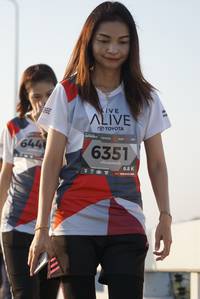 BIB: 644, 6351
                            <button type="button" onclick="openModal(6422626)" class="btn btn-primary btn-sm float-right btn-popup" data-toggle="modal" data-target=".modal-high-quality">
                        <i class="fas fa-shopping-cart"></i> Add to Cart
                    </button>
                                            <button type="button" onclick="isThisMe(6422626, true)" class="btn btn-success btn-sm float-right btn-popup btn-isme hidden" data-toggle="tooltip" data-placement="bottom" title="นี่คือรูปของคุณใช่ไหม คลิกที่นี่เพื่อเอาเข้าอัลบั้ม">
                        <i class="fas fa-plus"></i> Add to album
                    </button>
                    <button type="button" onclick="isThisMe(6422626, false)" class="btn btn-warning btn-sm float-right btn-popup btn-isnotme hidden">
                        <i class="fas fa-ban"></i> Remove from album
                    </button>