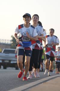 BIB: 7191, 7746
                            <button type="button" onclick="openModal(6433142)" class="btn btn-primary btn-sm float-right btn-popup" data-toggle="modal" data-target=".modal-high-quality">
                        <i class="fas fa-shopping-cart"></i> Add to Cart
                    </button>
                                            <button type="button" onclick="isThisMe(6433142, true)" class="btn btn-success btn-sm float-right btn-popup btn-isme hidden" data-toggle="tooltip" data-placement="bottom" title="นี่คือรูปของคุณใช่ไหม คลิกที่นี่เพื่อเอาเข้าอัลบั้ม">
                        <i class="fas fa-plus"></i> Add to album
                    </button>
                    <button type="button" onclick="isThisMe(6433142, false)" class="btn btn-warning btn-sm float-right btn-popup btn-isnotme hidden">
                        <i class="fas fa-ban"></i> Remove from album
                    </button>