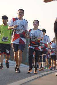 BIB: 7091, 7261, 7027, 3766, 2958
                            <button type="button" onclick="openModal(6433196)" class="btn btn-primary btn-sm float-right btn-popup" data-toggle="modal" data-target=".modal-high-quality">
                        <i class="fas fa-shopping-cart"></i> Add to Cart
                    </button>
                                            <button type="button" onclick="isThisMe(6433196, true)" class="btn btn-success btn-sm float-right btn-popup btn-isme hidden" data-toggle="tooltip" data-placement="bottom" title="นี่คือรูปของคุณใช่ไหม คลิกที่นี่เพื่อเอาเข้าอัลบั้ม">
                        <i class="fas fa-plus"></i> Add to album
                    </button>
                    <button type="button" onclick="isThisMe(6433196, false)" class="btn btn-warning btn-sm float-right btn-popup btn-isnotme hidden">
                        <i class="fas fa-ban"></i> Remove from album
                    </button>