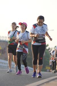 BIB: 6370, 845
                            <button type="button" onclick="openModal(6423710)" class="btn btn-primary btn-sm float-right btn-popup" data-toggle="modal" data-target=".modal-high-quality">
                        <i class="fas fa-shopping-cart"></i> Add to Cart
                    </button>
                                            <button type="button" onclick="isThisMe(6423710, true)" class="btn btn-success btn-sm float-right btn-popup btn-isme hidden" data-toggle="tooltip" data-placement="bottom" title="นี่คือรูปของคุณใช่ไหม คลิกที่นี่เพื่อเอาเข้าอัลบั้ม">
                        <i class="fas fa-plus"></i> Add to album
                    </button>
                    <button type="button" onclick="isThisMe(6423710, false)" class="btn btn-warning btn-sm float-right btn-popup btn-isnotme hidden">
                        <i class="fas fa-ban"></i> Remove from album
                    </button>