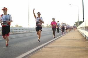 BIB: 2002, 6862
                            <button type="button" onclick="openModal(6441905)" class="btn btn-primary btn-sm float-right btn-popup" data-toggle="modal" data-target=".modal-high-quality">
                        <i class="fas fa-shopping-cart"></i> Add to Cart
                    </button>
                                            <button type="button" onclick="isThisMe(6441905, true)" class="btn btn-success btn-sm float-right btn-popup btn-isme hidden" data-toggle="tooltip" data-placement="bottom" title="นี่คือรูปของคุณใช่ไหม คลิกที่นี่เพื่อเอาเข้าอัลบั้ม">
                        <i class="fas fa-plus"></i> Add to album
                    </button>
                    <button type="button" onclick="isThisMe(6441905, false)" class="btn btn-warning btn-sm float-right btn-popup btn-isnotme hidden">
                        <i class="fas fa-ban"></i> Remove from album
                    </button>