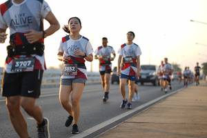 BIB: 3707, 515, 3852
                            <button type="button" onclick="openModal(6431222)" class="btn btn-primary btn-sm float-right btn-popup" data-toggle="modal" data-target=".modal-high-quality">
                        <i class="fas fa-shopping-cart"></i> Add to Cart
                    </button>
                                            <button type="button" onclick="isThisMe(6431222, true)" class="btn btn-success btn-sm float-right btn-popup btn-isme hidden" data-toggle="tooltip" data-placement="bottom" title="นี่คือรูปของคุณใช่ไหม คลิกที่นี่เพื่อเอาเข้าอัลบั้ม">
                        <i class="fas fa-plus"></i> Add to album
                    </button>
                    <button type="button" onclick="isThisMe(6431222, false)" class="btn btn-warning btn-sm float-right btn-popup btn-isnotme hidden">
                        <i class="fas fa-ban"></i> Remove from album
                    </button>