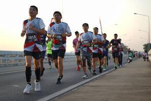 BIB: 2813, 030, 3691, 2924
                            <button type="button" onclick="openModal(6427005)" class="btn btn-primary btn-sm float-right btn-popup" data-toggle="modal" data-target=".modal-high-quality">
                        <i class="fas fa-shopping-cart"></i> Add to Cart
                    </button>
                                            <button type="button" onclick="isThisMe(6427005, true)" class="btn btn-success btn-sm float-right btn-popup btn-isme hidden" data-toggle="tooltip" data-placement="bottom" title="นี่คือรูปของคุณใช่ไหม คลิกที่นี่เพื่อเอาเข้าอัลบั้ม">
                        <i class="fas fa-plus"></i> Add to album
                    </button>
                    <button type="button" onclick="isThisMe(6427005, false)" class="btn btn-warning btn-sm float-right btn-popup btn-isnotme hidden">
                        <i class="fas fa-ban"></i> Remove from album
                    </button>