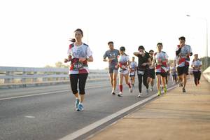 BIB: 3130, 
                            <button type="button" onclick="openModal(6441450)" class="btn btn-primary btn-sm float-right btn-popup" data-toggle="modal" data-target=".modal-high-quality">
                        <i class="fas fa-shopping-cart"></i> Add to Cart
                    </button>
                                            <button type="button" onclick="isThisMe(6441450, true)" class="btn btn-success btn-sm float-right btn-popup btn-isme hidden" data-toggle="tooltip" data-placement="bottom" title="นี่คือรูปของคุณใช่ไหม คลิกที่นี่เพื่อเอาเข้าอัลบั้ม">
                        <i class="fas fa-plus"></i> Add to album
                    </button>
                    <button type="button" onclick="isThisMe(6441450, false)" class="btn btn-warning btn-sm float-right btn-popup btn-isnotme hidden">
                        <i class="fas fa-ban"></i> Remove from album
                    </button>