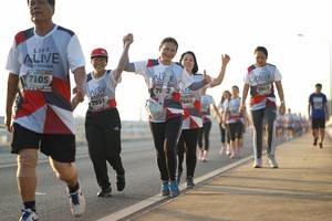 BIB: 7105, 7963, 7931, 7664
                            <button type="button" onclick="openModal(6445547)" class="btn btn-primary btn-sm float-right btn-popup" data-toggle="modal" data-target=".modal-high-quality">
                        <i class="fas fa-shopping-cart"></i> Add to Cart
                    </button>
                                            <button type="button" onclick="isThisMe(6445547, true)" class="btn btn-success btn-sm float-right btn-popup btn-isme hidden" data-toggle="tooltip" data-placement="bottom" title="นี่คือรูปของคุณใช่ไหม คลิกที่นี่เพื่อเอาเข้าอัลบั้ม">
                        <i class="fas fa-plus"></i> Add to album
                    </button>
                    <button type="button" onclick="isThisMe(6445547, false)" class="btn btn-warning btn-sm float-right btn-popup btn-isnotme hidden">
                        <i class="fas fa-ban"></i> Remove from album
                    </button>