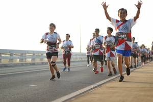 BIB: 2887, 7882
                            <button type="button" onclick="openModal(6444916)" class="btn btn-primary btn-sm float-right btn-popup" data-toggle="modal" data-target=".modal-high-quality">
                        <i class="fas fa-shopping-cart"></i> Add to Cart
                    </button>
                                            <button type="button" onclick="isThisMe(6444916, true)" class="btn btn-success btn-sm float-right btn-popup btn-isme hidden" data-toggle="tooltip" data-placement="bottom" title="นี่คือรูปของคุณใช่ไหม คลิกที่นี่เพื่อเอาเข้าอัลบั้ม">
                        <i class="fas fa-plus"></i> Add to album
                    </button>
                    <button type="button" onclick="isThisMe(6444916, false)" class="btn btn-warning btn-sm float-right btn-popup btn-isnotme hidden">
                        <i class="fas fa-ban"></i> Remove from album
                    </button>