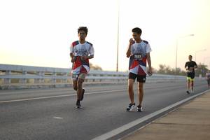 BIB: 2853, 540
                            <button type="button" onclick="openModal(6429001)" class="btn btn-primary btn-sm float-right btn-popup" data-toggle="modal" data-target=".modal-high-quality">
                        <i class="fas fa-shopping-cart"></i> Add to Cart
                    </button>
                                            <button type="button" onclick="isThisMe(6429001, true)" class="btn btn-success btn-sm float-right btn-popup btn-isme hidden" data-toggle="tooltip" data-placement="bottom" title="นี่คือรูปของคุณใช่ไหม คลิกที่นี่เพื่อเอาเข้าอัลบั้ม">
                        <i class="fas fa-plus"></i> Add to album
                    </button>
                    <button type="button" onclick="isThisMe(6429001, false)" class="btn btn-warning btn-sm float-right btn-popup btn-isnotme hidden">
                        <i class="fas fa-ban"></i> Remove from album
                    </button>