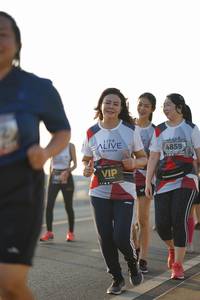 BIB: 4859
                            <button type="button" onclick="openModal(6448820)" class="btn btn-primary btn-sm float-right btn-popup" data-toggle="modal" data-target=".modal-high-quality">
                        <i class="fas fa-shopping-cart"></i> Add to Cart
                    </button>
                                            <button type="button" onclick="isThisMe(6448820, true)" class="btn btn-success btn-sm float-right btn-popup btn-isme hidden" data-toggle="tooltip" data-placement="bottom" title="นี่คือรูปของคุณใช่ไหม คลิกที่นี่เพื่อเอาเข้าอัลบั้ม">
                        <i class="fas fa-plus"></i> Add to album
                    </button>
                    <button type="button" onclick="isThisMe(6448820, false)" class="btn btn-warning btn-sm float-right btn-popup btn-isnotme hidden">
                        <i class="fas fa-ban"></i> Remove from album
                    </button>