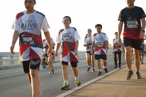 BIB: 6182, 7689, 3028
                            <button type="button" onclick="openModal(6444572)" class="btn btn-primary btn-sm float-right btn-popup" data-toggle="modal" data-target=".modal-high-quality">
                        <i class="fas fa-shopping-cart"></i> Add to Cart
                    </button>
                                            <button type="button" onclick="isThisMe(6444572, true)" class="btn btn-success btn-sm float-right btn-popup btn-isme hidden" data-toggle="tooltip" data-placement="bottom" title="นี่คือรูปของคุณใช่ไหม คลิกที่นี่เพื่อเอาเข้าอัลบั้ม">
                        <i class="fas fa-plus"></i> Add to album
                    </button>
                    <button type="button" onclick="isThisMe(6444572, false)" class="btn btn-warning btn-sm float-right btn-popup btn-isnotme hidden">
                        <i class="fas fa-ban"></i> Remove from album
                    </button>