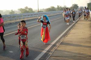 BIB: 3876, 8001
                            <button type="button" onclick="openModal(6452218)" class="btn btn-primary btn-sm float-right btn-popup" data-toggle="modal" data-target=".modal-high-quality">
                        <i class="fas fa-shopping-cart"></i> Add to Cart
                    </button>
                                            <button type="button" onclick="isThisMe(6452218, true)" class="btn btn-success btn-sm float-right btn-popup btn-isme hidden" data-toggle="tooltip" data-placement="bottom" title="นี่คือรูปของคุณใช่ไหม คลิกที่นี่เพื่อเอาเข้าอัลบั้ม">
                        <i class="fas fa-plus"></i> Add to album
                    </button>
                    <button type="button" onclick="isThisMe(6452218, false)" class="btn btn-warning btn-sm float-right btn-popup btn-isnotme hidden">
                        <i class="fas fa-ban"></i> Remove from album
                    </button>