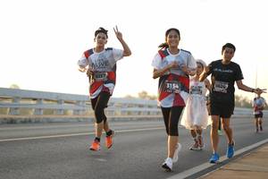 BIB: 6227, 3154, 6624, 019
                            <button type="button" onclick="openModal(6433488)" class="btn btn-primary btn-sm float-right btn-popup" data-toggle="modal" data-target=".modal-high-quality">
                        <i class="fas fa-shopping-cart"></i> Add to Cart
                    </button>
                                            <button type="button" onclick="isThisMe(6433488, true)" class="btn btn-success btn-sm float-right btn-popup btn-isme hidden" data-toggle="tooltip" data-placement="bottom" title="นี่คือรูปของคุณใช่ไหม คลิกที่นี่เพื่อเอาเข้าอัลบั้ม">
                        <i class="fas fa-plus"></i> Add to album
                    </button>
                    <button type="button" onclick="isThisMe(6433488, false)" class="btn btn-warning btn-sm float-right btn-popup btn-isnotme hidden">
                        <i class="fas fa-ban"></i> Remove from album
                    </button>