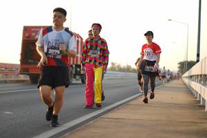 BIB: 2079, 6967, 3079
                            <button type="button" onclick="openModal(6432626)" class="btn btn-primary btn-sm float-right btn-popup" data-toggle="modal" data-target=".modal-high-quality">
                        <i class="fas fa-shopping-cart"></i> Add to Cart
                    </button>
                                            <button type="button" onclick="isThisMe(6432626, true)" class="btn btn-success btn-sm float-right btn-popup btn-isme hidden" data-toggle="tooltip" data-placement="bottom" title="นี่คือรูปของคุณใช่ไหม คลิกที่นี่เพื่อเอาเข้าอัลบั้ม">
                        <i class="fas fa-plus"></i> Add to album
                    </button>
                    <button type="button" onclick="isThisMe(6432626, false)" class="btn btn-warning btn-sm float-right btn-popup btn-isnotme hidden">
                        <i class="fas fa-ban"></i> Remove from album
                    </button>