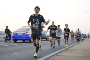 BIB: 3674, 2104
                            <button type="button" onclick="openModal(6406112)" class="btn btn-primary btn-sm float-right btn-popup" data-toggle="modal" data-target=".modal-high-quality">
                        <i class="fas fa-shopping-cart"></i> Add to Cart
                    </button>
                                            <button type="button" onclick="isThisMe(6406112, true)" class="btn btn-success btn-sm float-right btn-popup btn-isme hidden" data-toggle="tooltip" data-placement="bottom" title="นี่คือรูปของคุณใช่ไหม คลิกที่นี่เพื่อเอาเข้าอัลบั้ม">
                        <i class="fas fa-plus"></i> Add to album
                    </button>
                    <button type="button" onclick="isThisMe(6406112, false)" class="btn btn-warning btn-sm float-right btn-popup btn-isnotme hidden">
                        <i class="fas fa-ban"></i> Remove from album
                    </button>