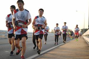 BIB: 285
                            <button type="button" onclick="openModal(6434099)" class="btn btn-primary btn-sm float-right btn-popup" data-toggle="modal" data-target=".modal-high-quality">
                        <i class="fas fa-shopping-cart"></i> Add to Cart
                    </button>
                                            <button type="button" onclick="isThisMe(6434099, true)" class="btn btn-success btn-sm float-right btn-popup btn-isme hidden" data-toggle="tooltip" data-placement="bottom" title="นี่คือรูปของคุณใช่ไหม คลิกที่นี่เพื่อเอาเข้าอัลบั้ม">
                        <i class="fas fa-plus"></i> Add to album
                    </button>
                    <button type="button" onclick="isThisMe(6434099, false)" class="btn btn-warning btn-sm float-right btn-popup btn-isnotme hidden">
                        <i class="fas fa-ban"></i> Remove from album
                    </button>