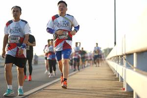 BIB: 045, 6681
                            <button type="button" onclick="openModal(6445758)" class="btn btn-primary btn-sm float-right btn-popup" data-toggle="modal" data-target=".modal-high-quality">
                        <i class="fas fa-shopping-cart"></i> Add to Cart
                    </button>
                                            <button type="button" onclick="isThisMe(6445758, true)" class="btn btn-success btn-sm float-right btn-popup btn-isme hidden" data-toggle="tooltip" data-placement="bottom" title="นี่คือรูปของคุณใช่ไหม คลิกที่นี่เพื่อเอาเข้าอัลบั้ม">
                        <i class="fas fa-plus"></i> Add to album
                    </button>
                    <button type="button" onclick="isThisMe(6445758, false)" class="btn btn-warning btn-sm float-right btn-popup btn-isnotme hidden">
                        <i class="fas fa-ban"></i> Remove from album
                    </button>