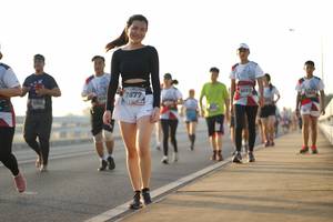 BIB: 7677, 022
                            <button type="button" onclick="openModal(6446134)" class="btn btn-primary btn-sm float-right btn-popup" data-toggle="modal" data-target=".modal-high-quality">
                        <i class="fas fa-shopping-cart"></i> Add to Cart
                    </button>
                                            <button type="button" onclick="isThisMe(6446134, true)" class="btn btn-success btn-sm float-right btn-popup btn-isme hidden" data-toggle="tooltip" data-placement="bottom" title="นี่คือรูปของคุณใช่ไหม คลิกที่นี่เพื่อเอาเข้าอัลบั้ม">
                        <i class="fas fa-plus"></i> Add to album
                    </button>
                    <button type="button" onclick="isThisMe(6446134, false)" class="btn btn-warning btn-sm float-right btn-popup btn-isnotme hidden">
                        <i class="fas fa-ban"></i> Remove from album
                    </button>