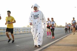 BIB: 6125
                            <button type="button" onclick="openModal(6440245)" class="btn btn-primary btn-sm float-right btn-popup" data-toggle="modal" data-target=".modal-high-quality">
                        <i class="fas fa-shopping-cart"></i> Add to Cart
                    </button>
                                            <button type="button" onclick="isThisMe(6440245, true)" class="btn btn-success btn-sm float-right btn-popup btn-isme hidden" data-toggle="tooltip" data-placement="bottom" title="นี่คือรูปของคุณใช่ไหม คลิกที่นี่เพื่อเอาเข้าอัลบั้ม">
                        <i class="fas fa-plus"></i> Add to album
                    </button>
                    <button type="button" onclick="isThisMe(6440245, false)" class="btn btn-warning btn-sm float-right btn-popup btn-isnotme hidden">
                        <i class="fas fa-ban"></i> Remove from album
                    </button>