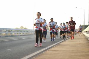 BIB: 7370, 3054, 452
                            <button type="button" onclick="openModal(6441041)" class="btn btn-primary btn-sm float-right btn-popup" data-toggle="modal" data-target=".modal-high-quality">
                        <i class="fas fa-shopping-cart"></i> Add to Cart
                    </button>
                                            <button type="button" onclick="isThisMe(6441041, true)" class="btn btn-success btn-sm float-right btn-popup btn-isme hidden" data-toggle="tooltip" data-placement="bottom" title="นี่คือรูปของคุณใช่ไหม คลิกที่นี่เพื่อเอาเข้าอัลบั้ม">
                        <i class="fas fa-plus"></i> Add to album
                    </button>
                    <button type="button" onclick="isThisMe(6441041, false)" class="btn btn-warning btn-sm float-right btn-popup btn-isnotme hidden">
                        <i class="fas fa-ban"></i> Remove from album
                    </button>