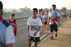 BIB: 7820
                            <button type="button" onclick="openModal(6451250)" class="btn btn-primary btn-sm float-right btn-popup" data-toggle="modal" data-target=".modal-high-quality">
                        <i class="fas fa-shopping-cart"></i> Add to Cart
                    </button>
                                            <button type="button" onclick="isThisMe(6451250, true)" class="btn btn-success btn-sm float-right btn-popup btn-isme hidden" data-toggle="tooltip" data-placement="bottom" title="นี่คือรูปของคุณใช่ไหม คลิกที่นี่เพื่อเอาเข้าอัลบั้ม">
                        <i class="fas fa-plus"></i> Add to album
                    </button>
                    <button type="button" onclick="isThisMe(6451250, false)" class="btn btn-warning btn-sm float-right btn-popup btn-isnotme hidden">
                        <i class="fas fa-ban"></i> Remove from album
                    </button>