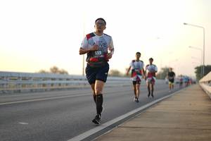 BIB: 555
                            <button type="button" onclick="openModal(6428914)" class="btn btn-primary btn-sm float-right btn-popup" data-toggle="modal" data-target=".modal-high-quality">
                        <i class="fas fa-shopping-cart"></i> Add to Cart
                    </button>
                                            <button type="button" onclick="isThisMe(6428914, true)" class="btn btn-success btn-sm float-right btn-popup btn-isme hidden" data-toggle="tooltip" data-placement="bottom" title="นี่คือรูปของคุณใช่ไหม คลิกที่นี่เพื่อเอาเข้าอัลบั้ม">
                        <i class="fas fa-plus"></i> Add to album
                    </button>
                    <button type="button" onclick="isThisMe(6428914, false)" class="btn btn-warning btn-sm float-right btn-popup btn-isnotme hidden">
                        <i class="fas fa-ban"></i> Remove from album
                    </button>